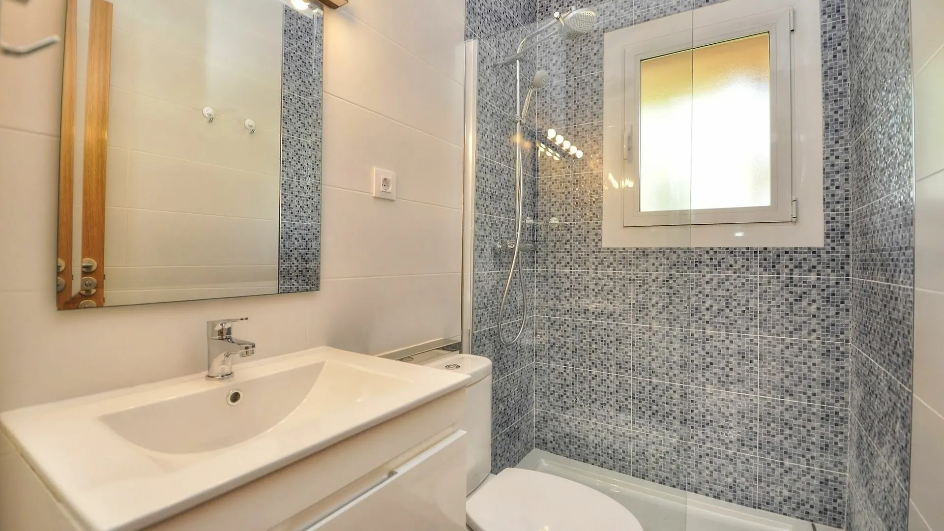 Big Apartment Caprabo Lloret de Mar